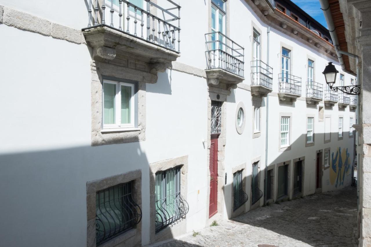 Boutique Rentals-Flores Chic In Historical Center 포르투 외부 사진