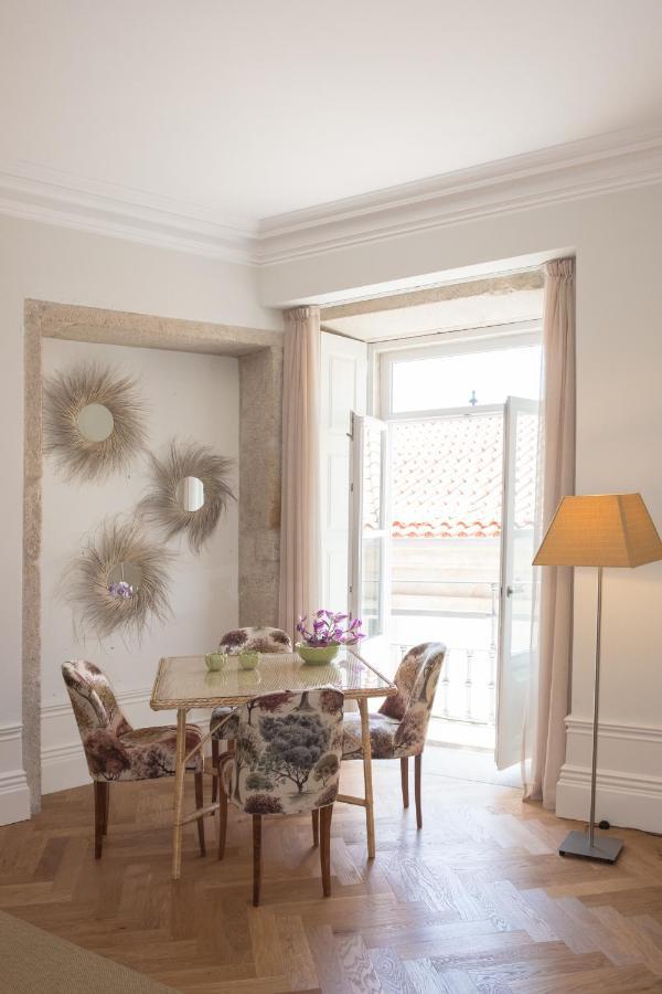 Boutique Rentals-Flores Chic In Historical Center 포르투 외부 사진